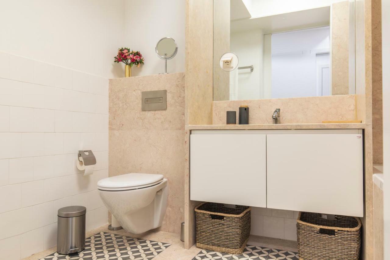 Trendy & Classic 2Bedroom Apartment Lisbon Bagian luar foto